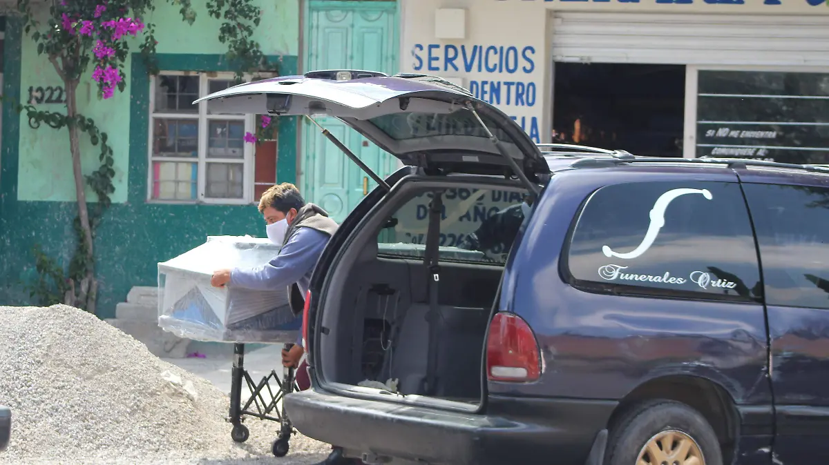 POLICIA ESTATAL RESGUARDA CADAVER JAVIERP 18062020 0001